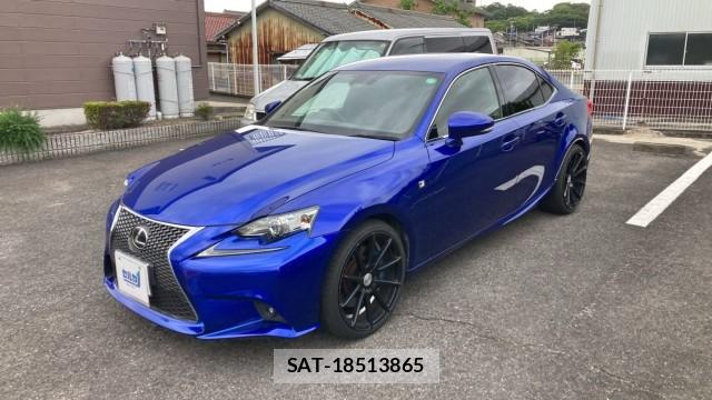 Lexus IS 2015-10 8280763-0