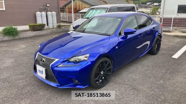 Lexus IS 2015-10 8280763-11