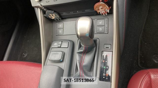 Lexus IS 2015-10 8280763-14