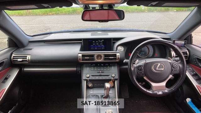 Lexus IS 2015-10 8280763-2