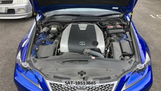 Lexus IS 2015-10 8280763-7