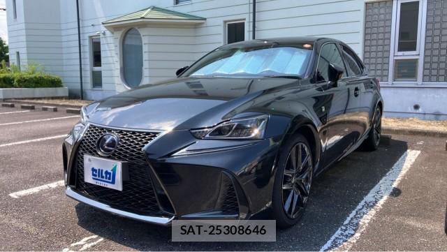 Lexus IS 2018-11 8281132-0