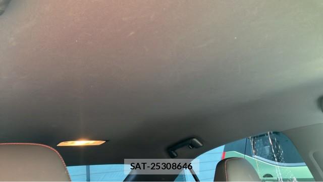 Lexus IS 2018-11 8281132-15