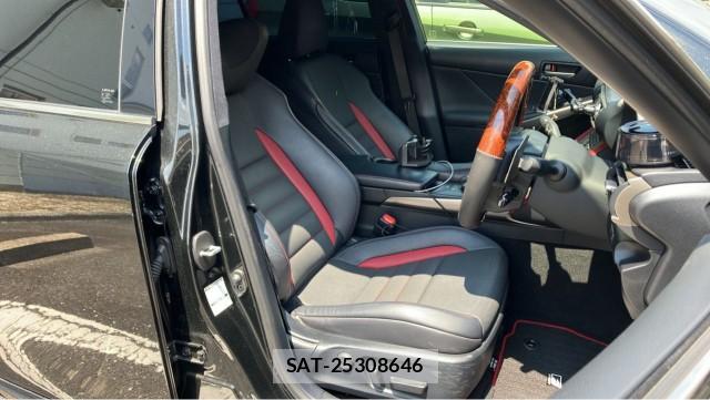 Lexus IS 2018-11 8281132-5