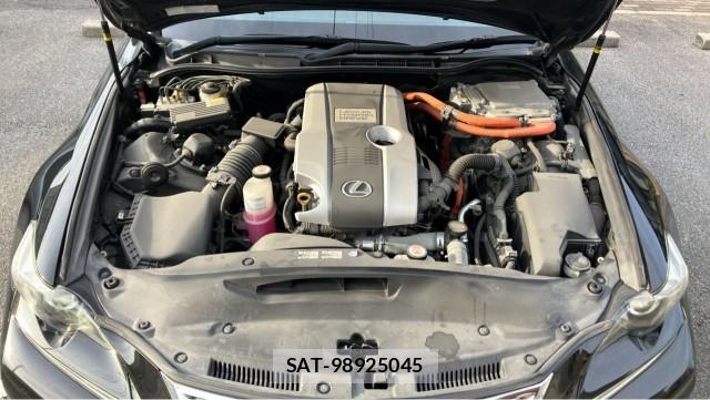 Lexus IS 2013-07 8281353-7