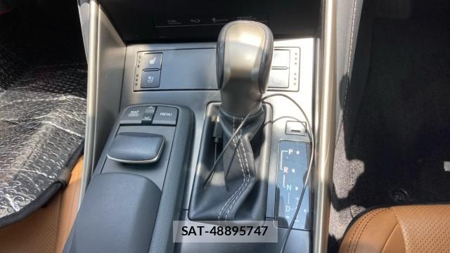 Lexus IS 2013-10 8281961-14