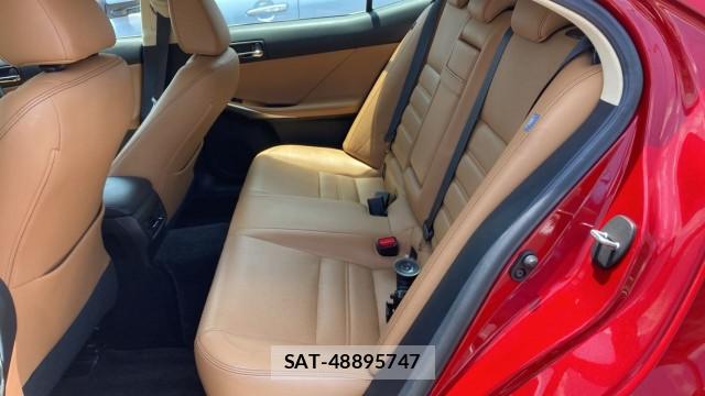 Lexus IS 2013-10 8281961-6