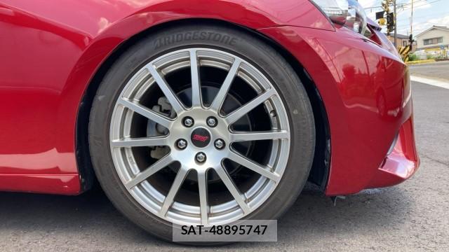 Lexus IS 2013-10 8281961-8