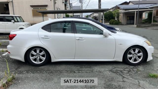 Lexus IS 2008-03 8282112-10