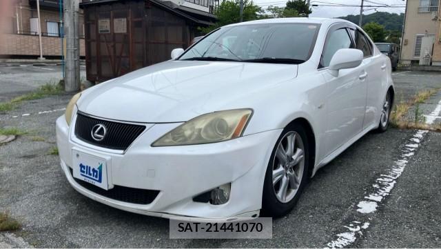 Lexus IS 2008-03 8282112-11