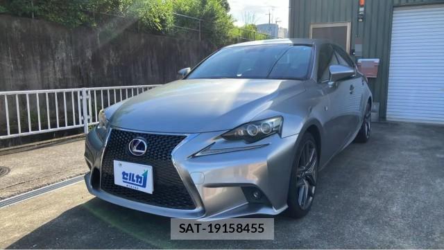 Lexus IS 2013-06 8282383-0