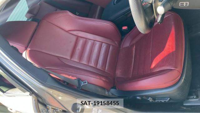 Lexus IS 2013-06 8282383-5