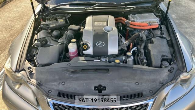 Lexus IS 2013-06 8282383-7