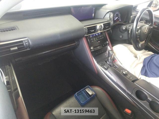 Lexus IS 2017-08 8283073-2