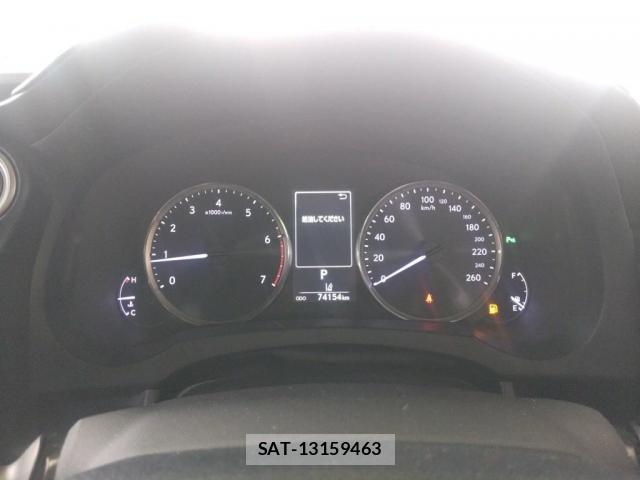 Lexus IS 2017-08 8283073-3