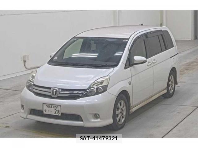 Toyota ISIS 2015-11 8278247-0