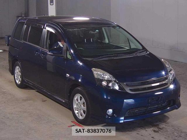 Toyota ISIS 2014-01 8278357-0