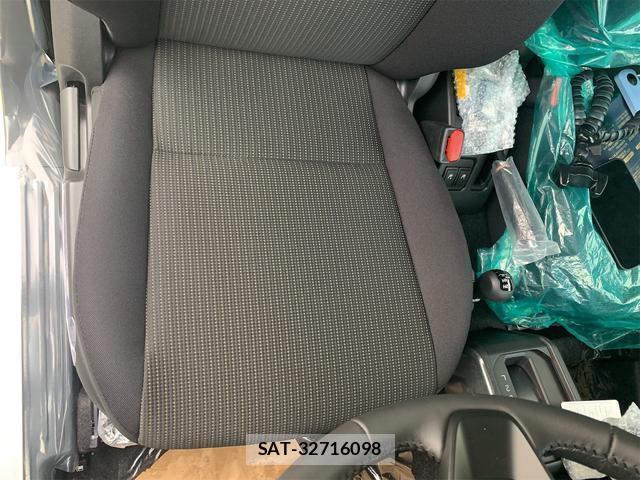 Suzuki JIMNY 2025-10 8276722-14