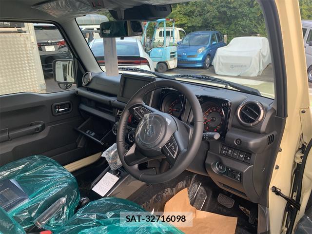 Suzuki JIMNY 2025-10 8276722-15