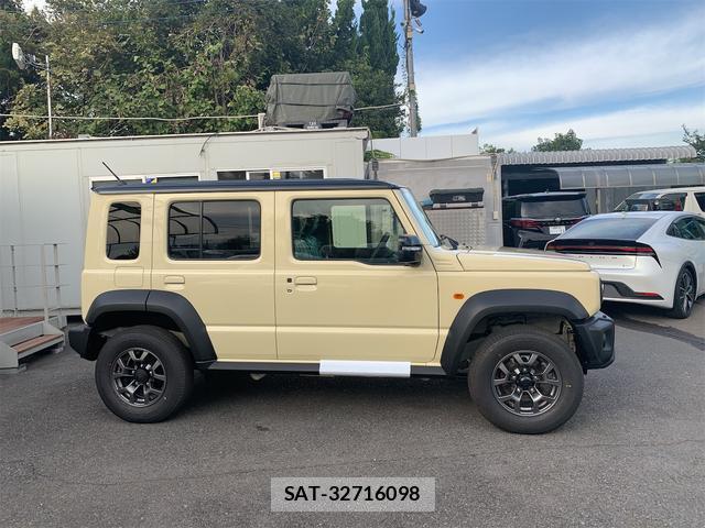 Suzuki JIMNY 2025-10 8276722-7