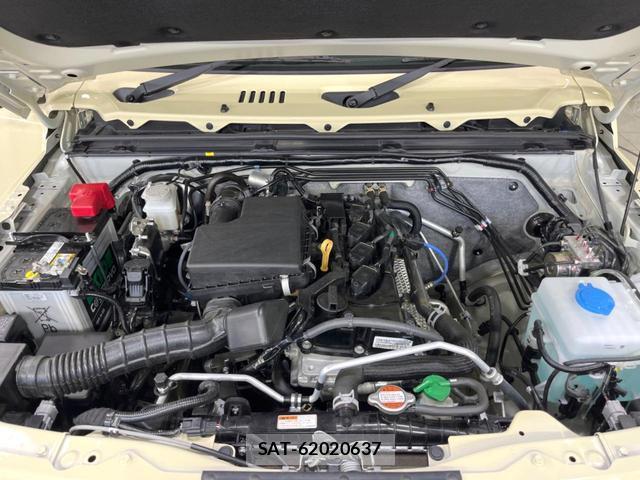 Suzuki JIMNY 2025-11 8282655-17