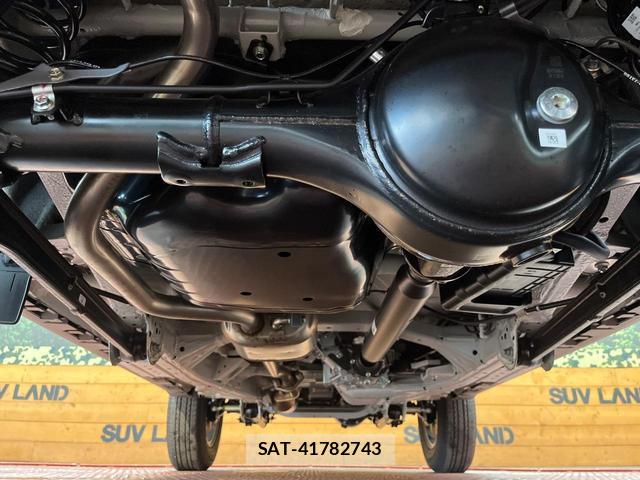 Suzuki JIMNY 2026-07 8284571-18