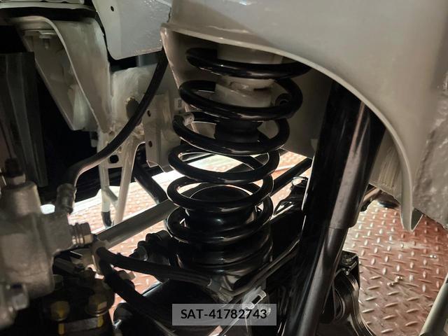 Suzuki JIMNY 2026-07 8284571-19