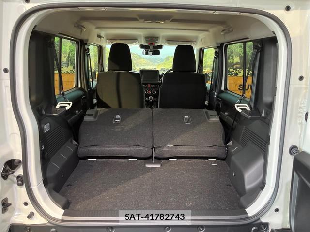 Suzuki JIMNY 2026-07 8284571-9