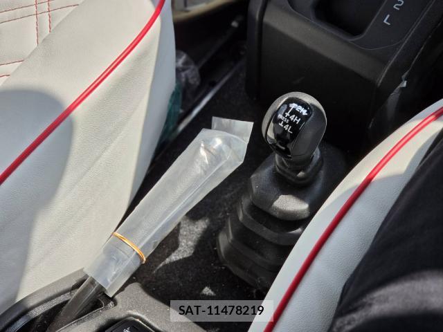 Suzuki JIMNY 2025-10 8284804-17