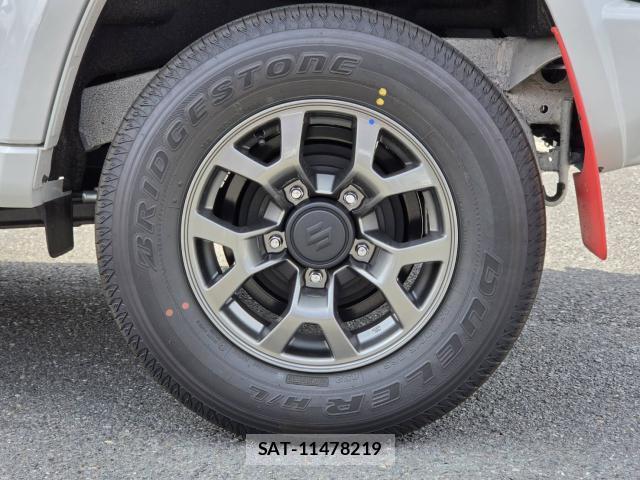 Suzuki JIMNY 2025-10 8284804-3