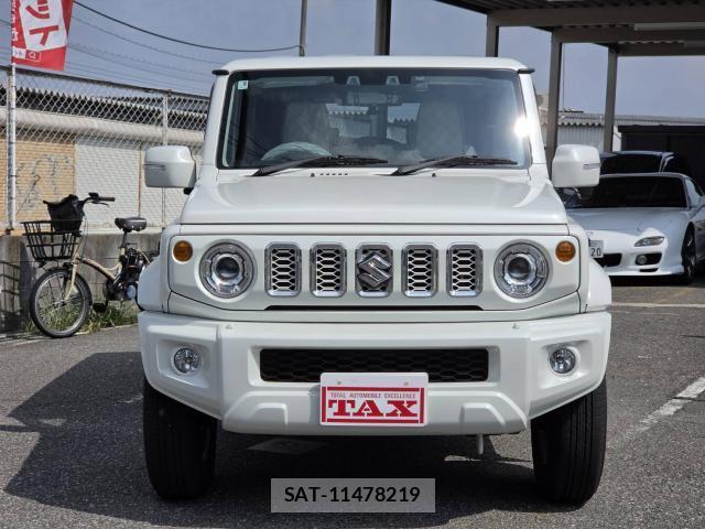 Suzuki JIMNY 2025-10 8284804-4