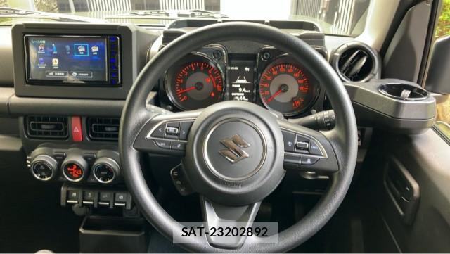 Suzuki JIMNY SIERRA 2026-04 8281018-16