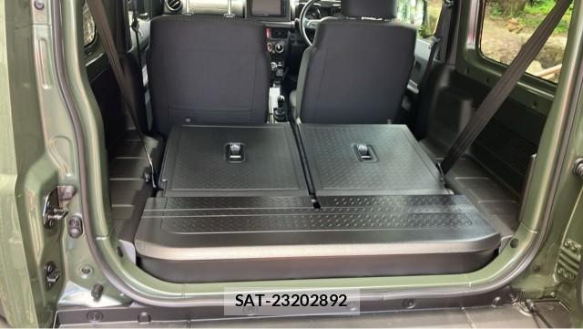 Suzuki JIMNY SIERRA 2026-04 8281018-17