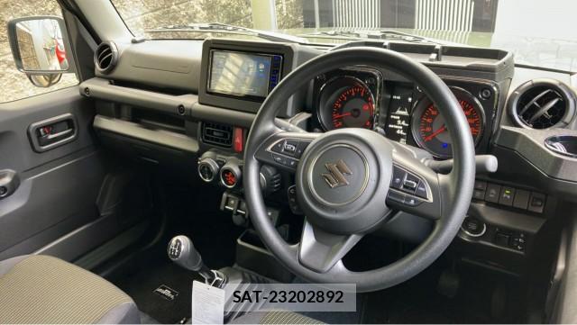 Suzuki JIMNY SIERRA 2026-04 8281018-2