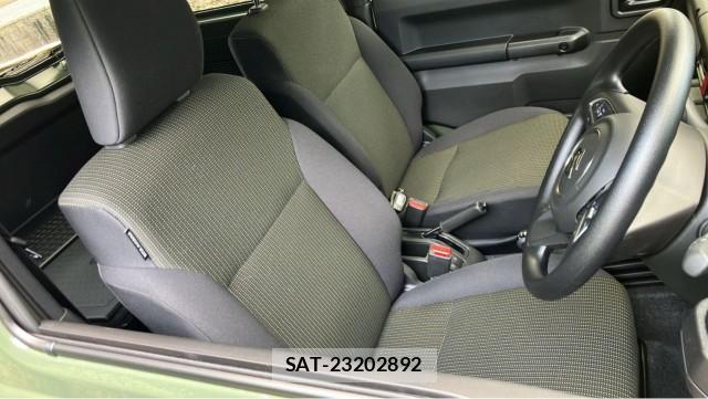 Suzuki JIMNY SIERRA 2026-04 8281018-5