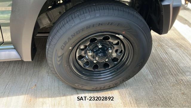 Suzuki JIMNY SIERRA 2026-04 8281018-8