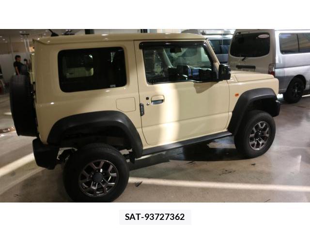 Suzuki JIMNY SIERRA 2021-09 8284593-3