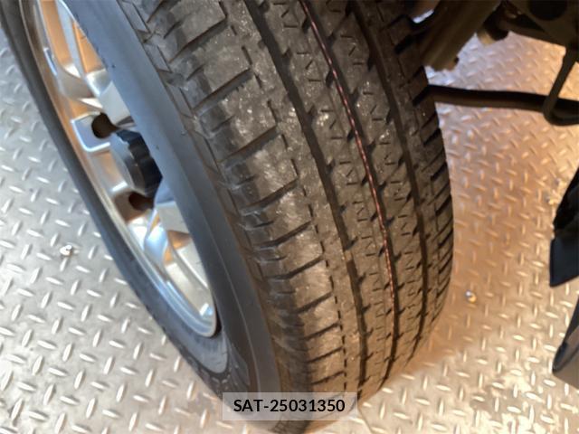 Suzuki JIMNY SIERRA 2019-02 8285400-13