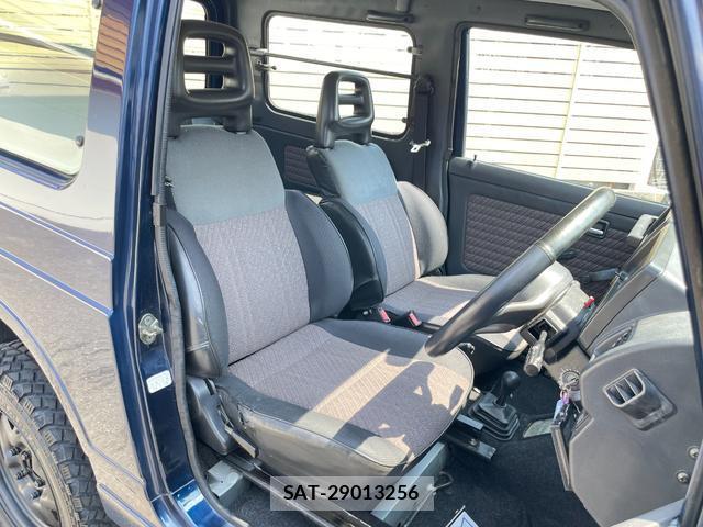 Suzuki JIMNY 1995 8278721-9