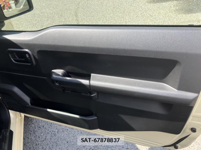 Suzuki JIMNY 2021-04 8278743-12