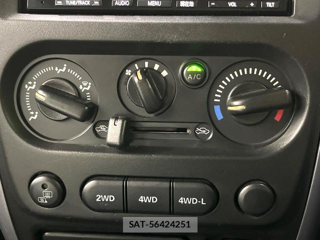 Suzuki JIMNY 2014-03 8279424-6