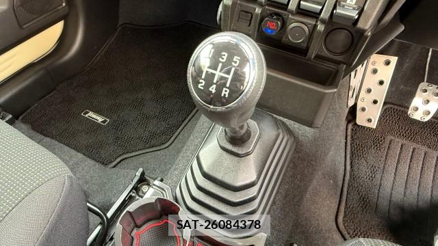 Suzuki JIMNY 2023-06 8281177-14