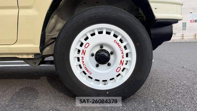Suzuki JIMNY 2023-06 8281177-8