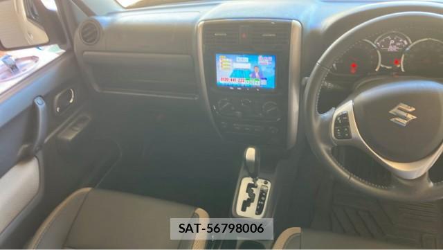 Suzuki JIMNY 2017-11 8281667-2