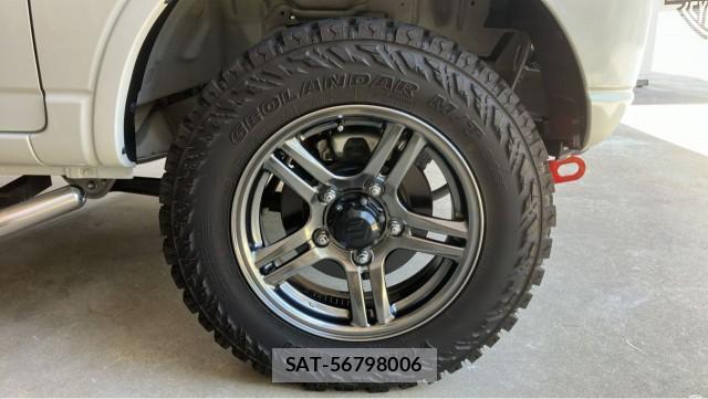 Suzuki JIMNY 2017-11 8281667-8