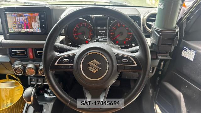 Suzuki JIMNY 2019-08 8281831-16