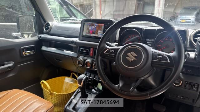 Suzuki JIMNY 2019-08 8281831-2