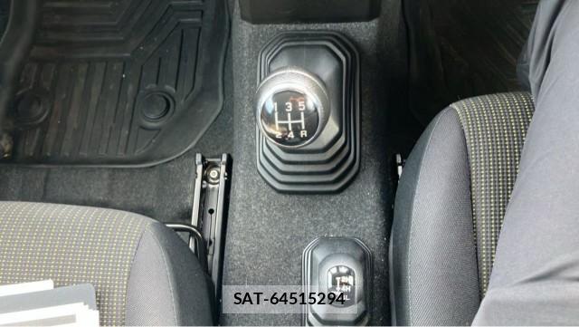 Suzuki JIMNY 2023-03 8281853-14