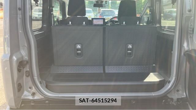 Suzuki JIMNY 2023-03 8281853-17