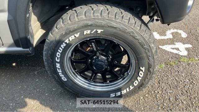 Suzuki JIMNY 2023-03 8281853-8